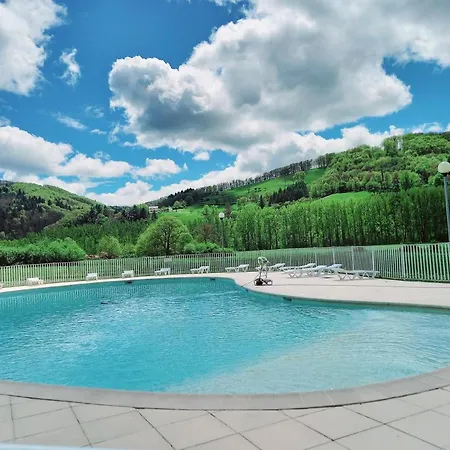 La Bulle D'Olt - Piscine, Vacances Et Nature