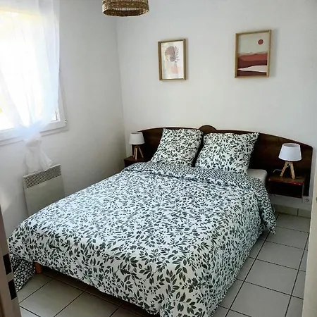 Apartment Piscine, Et Nature - Sejour Classe Saint-Geniez-d'Olt
